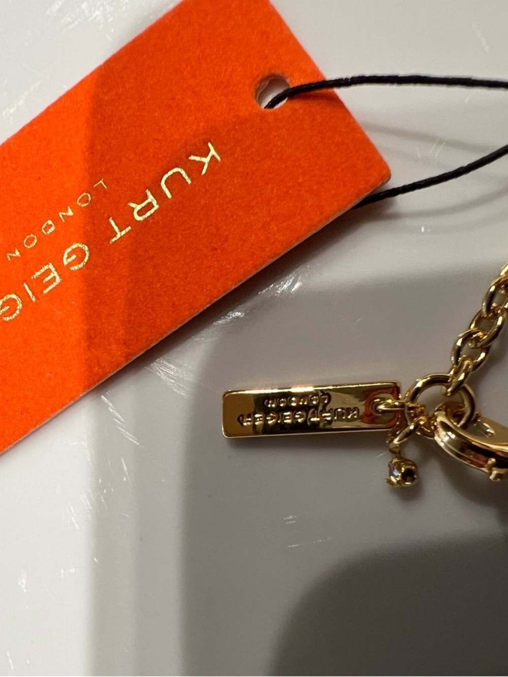 Kurt Geiger Gold Pendant Necklace NWT - Picture 4 of 11